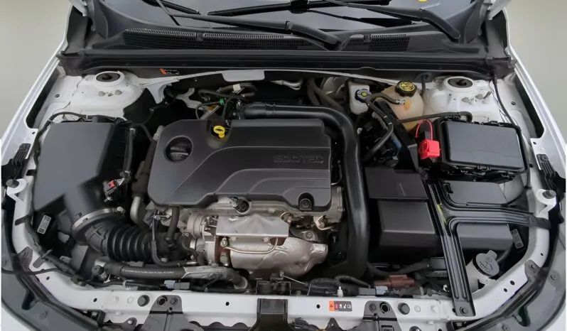 
2022 Chevrolet Malibu LT full									