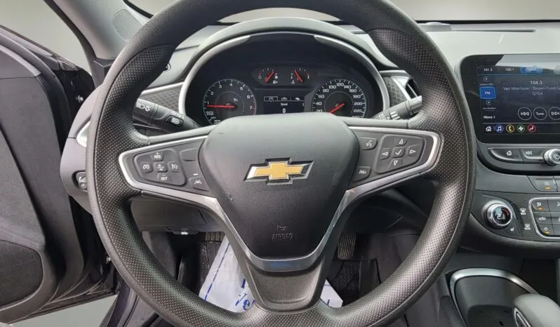 
2023 Chevrolet Malibu LT full									