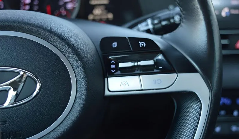 
2022 Hyundai Elantra Preferred full									