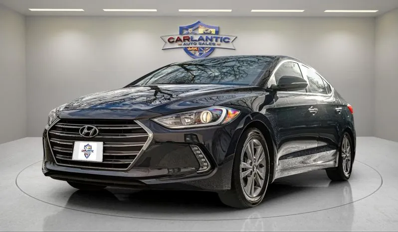2017 Hyundai Elantra Limited Front Light View