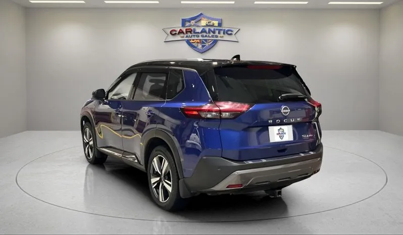 
2023 Nissan Rogue SL full									
