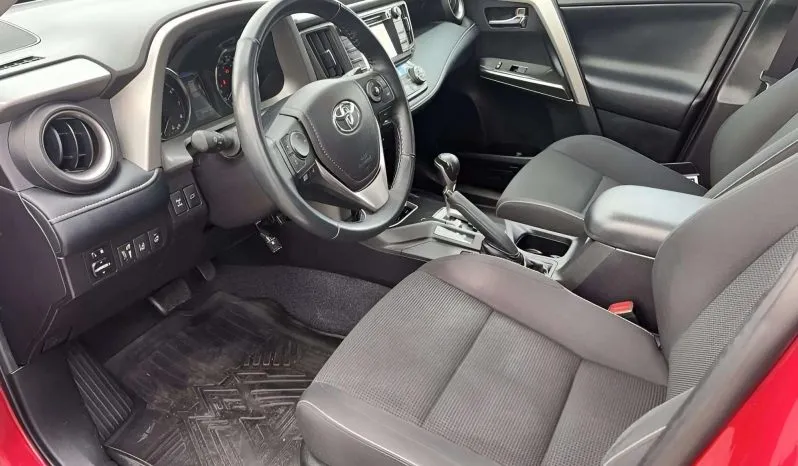 
2018 Toyota RAV4 AWD XLE full									