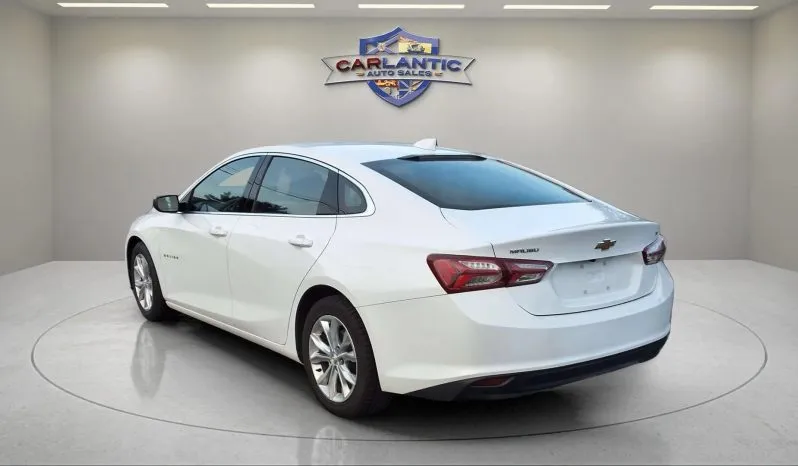 
2022 Chevrolet Malibu LT full									