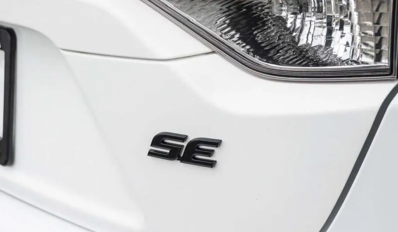 
2021 Toyota Corolla LE full									