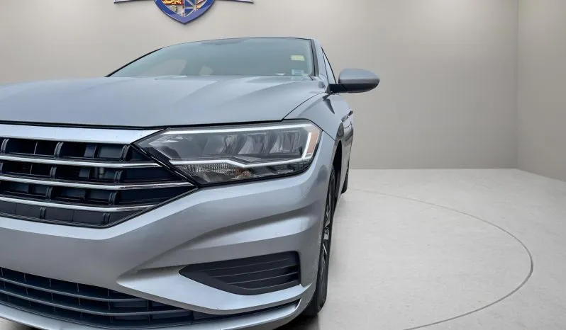 
2021 Volkswagen Jetta Highline full									