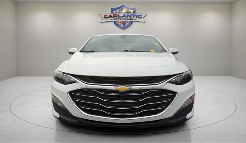 
2022 Chevrolet Malibu LT full									