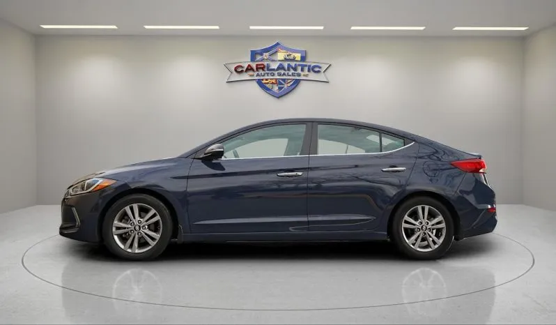 
2017 Hyundai Elantra Limited full									