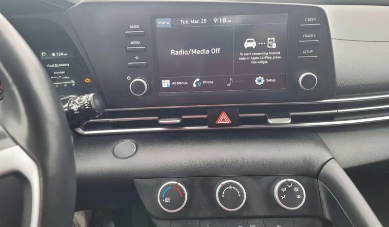 
2021 Hyundai Elantra SEL full									