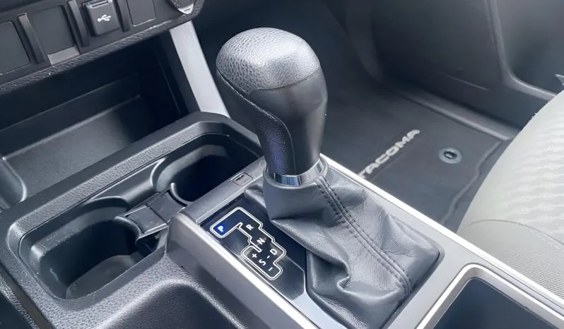 
2022 Toyota Tacoma SR5 3.5L V6 full									