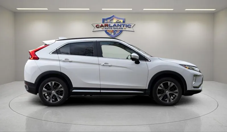 
2019 Mitsubishi Eclipse Cross SE full									