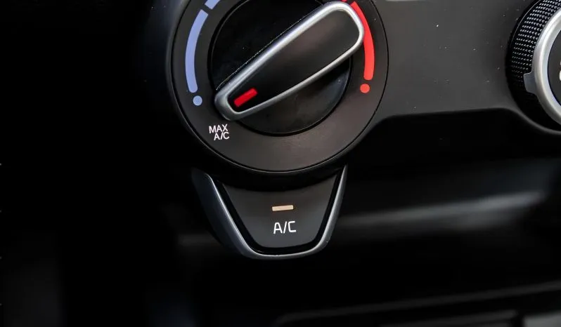 
2021 Kia Rio5 LX+ full									