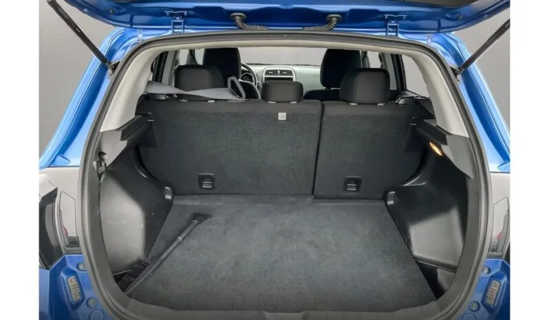 
2021 Mitsubishi RVR SE full									