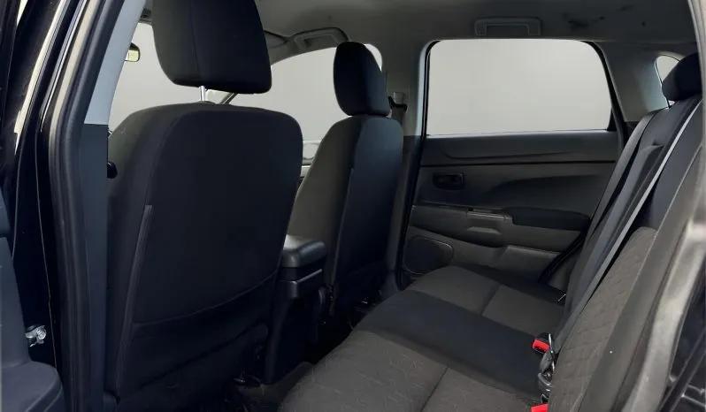 
2021 Mitsubishi RVR ES full									
