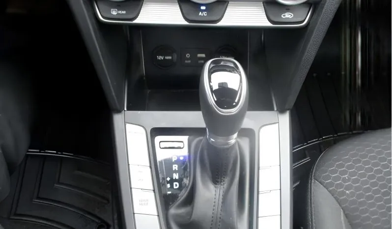 
2020 Hyundai Elantra Preferred full									