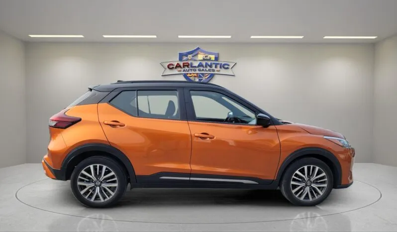 
2021 Nissan Kicks SR full									