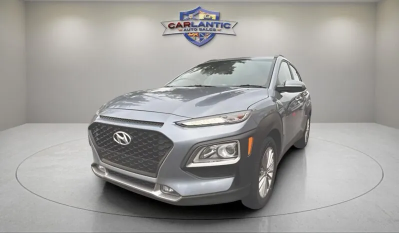 2021 Hyundai Kona SEL Front View