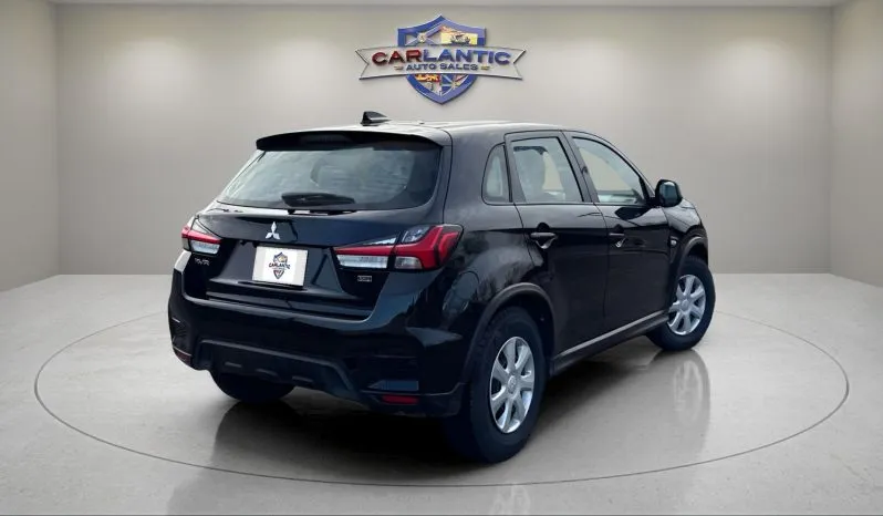 
2021 Mitsubishi RVR ES full									