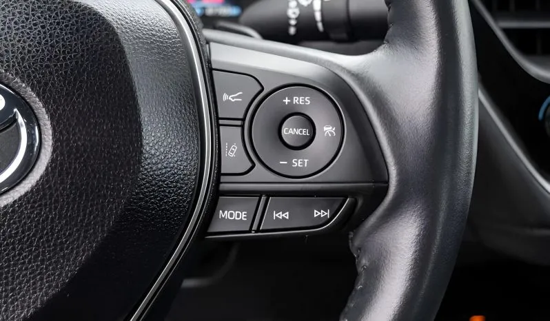 
2021 Toyota Corolla LE full									