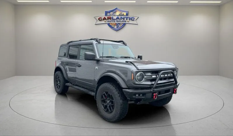 
2022 Ford Bronco full									