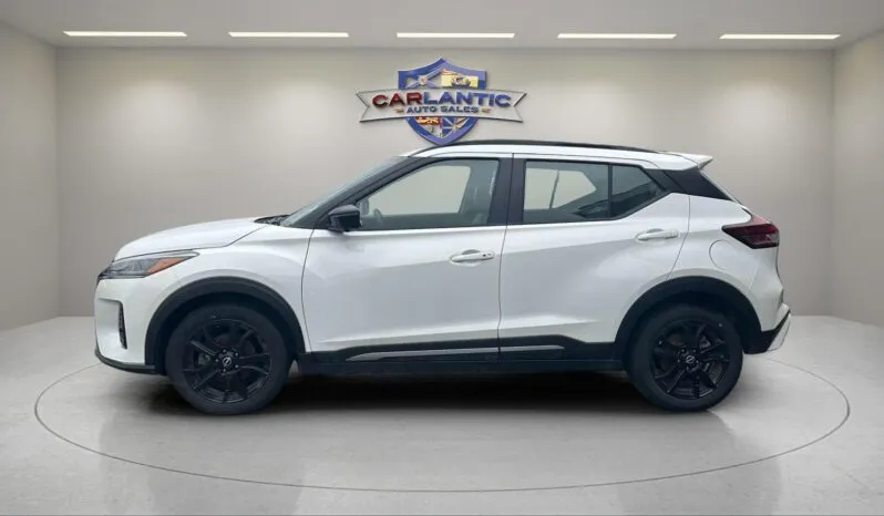 
2024 Nissan Kicks SR full									