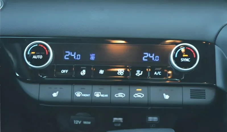 
2022 Hyundai Elantra Preferred full									