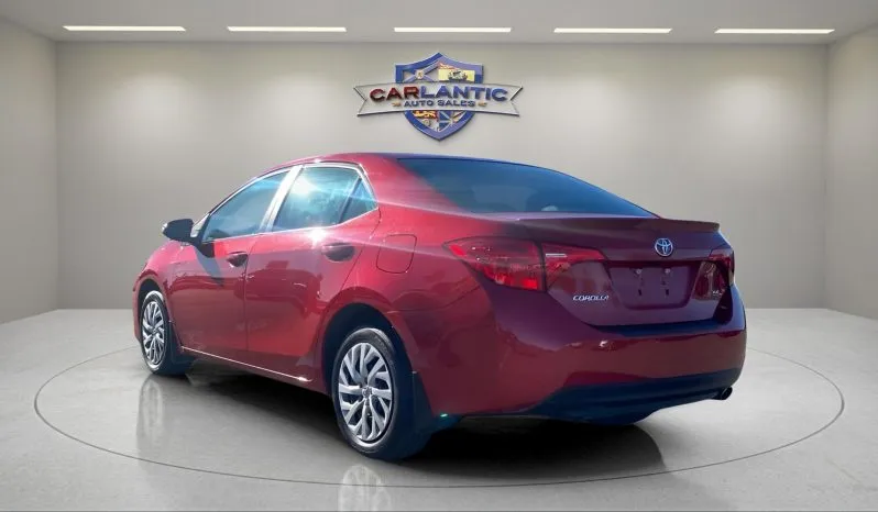 
2018 Toyota Corolla SE full									