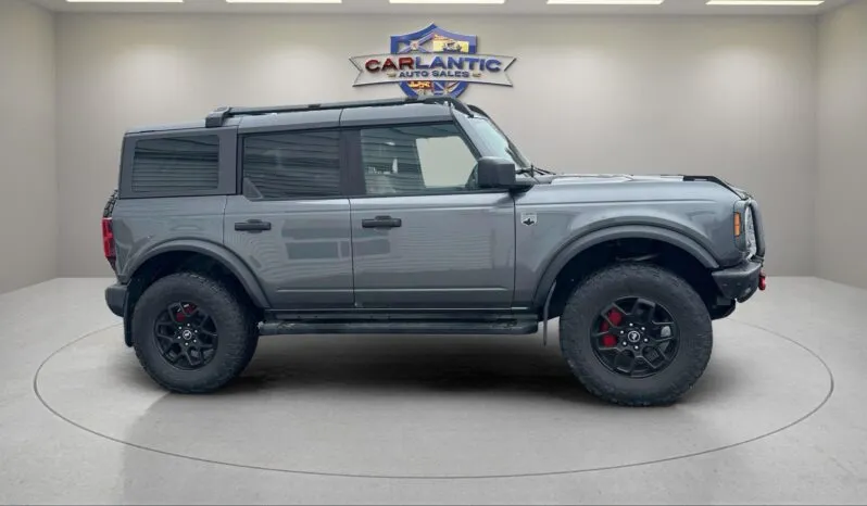 
2022 Ford Bronco full									