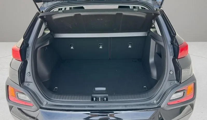 
2019 Hyundai Kona Preferred full									