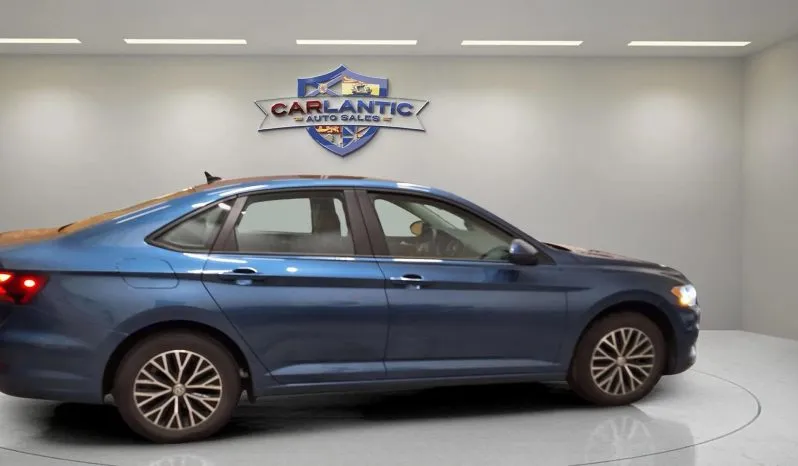 
2021 Volkswagen Jetta Highline full									