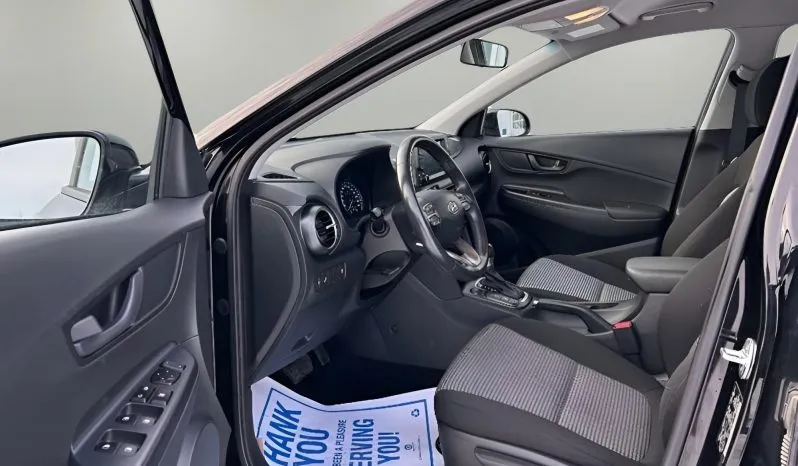 
2019 Hyundai Kona Preferred full									