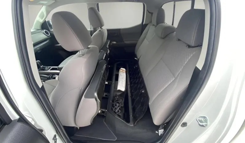 
2022 Toyota Tacoma SR5 3.5L V6 full									