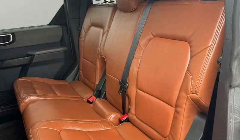
2022 Ford Bronco full									