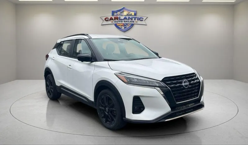 
2024 Nissan Kicks SR full									
