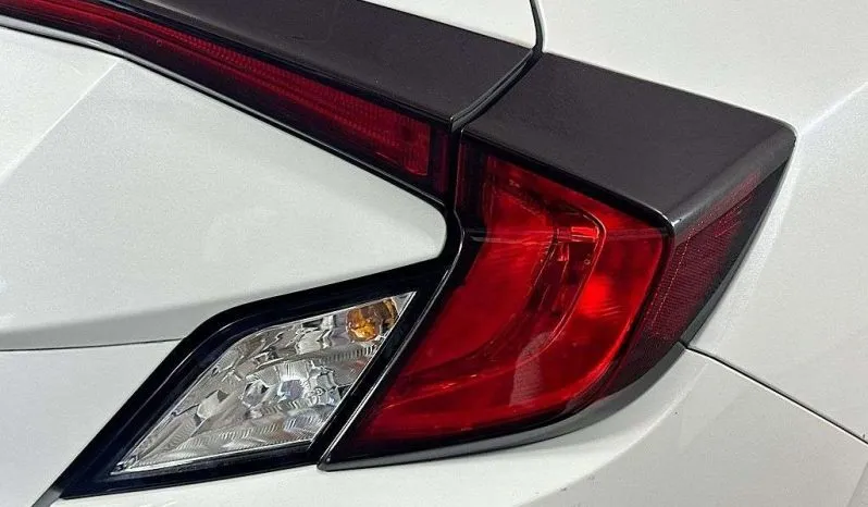 
2020 Honda Civic Sport full									
