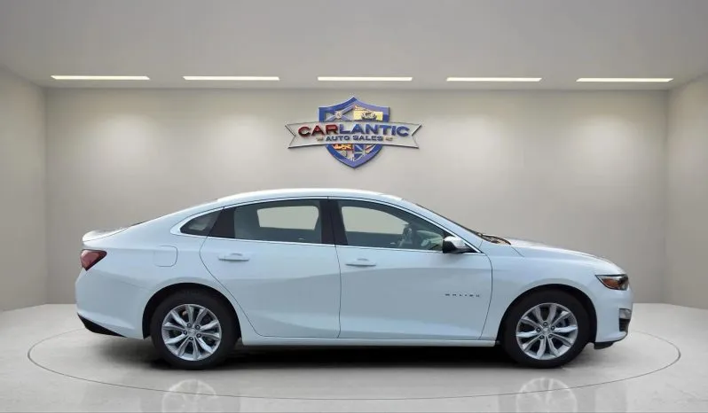 
2022 Chevrolet Malibu LT full									