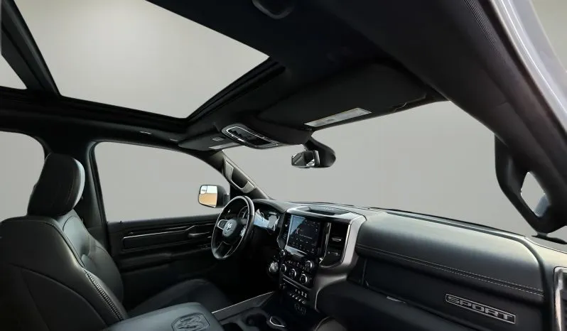 
2020 Ram 1500 Sport CrewCab full									