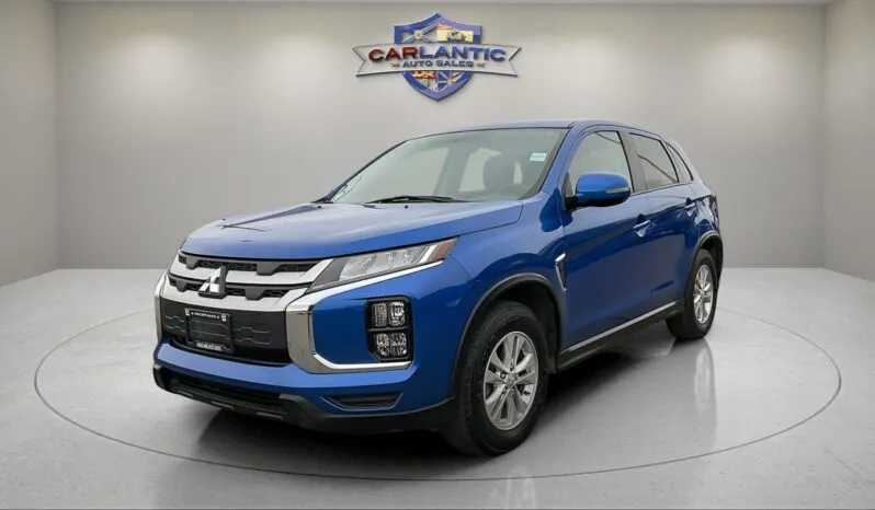 2021 Mitsubishi RVR SE Front View exterior