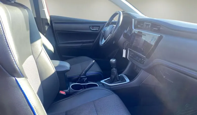 
2018 Toyota Corolla SE full									